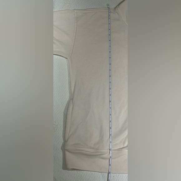 Old Navy:Women’s 1/4 Zip-Up Sweatshirt-Size Medium (pit to pit approx 22 inches) - Picture 8 of 8